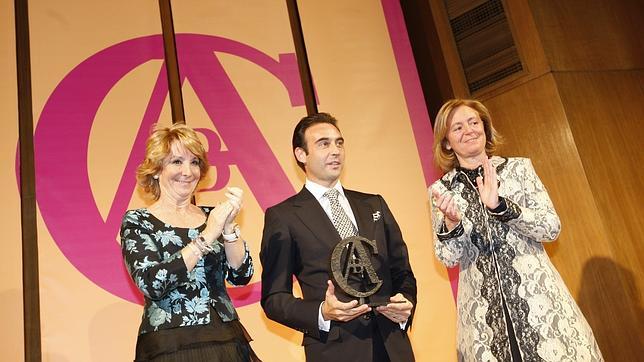 Enrique Ponce, galardonado con el III Premio Taurino ABC