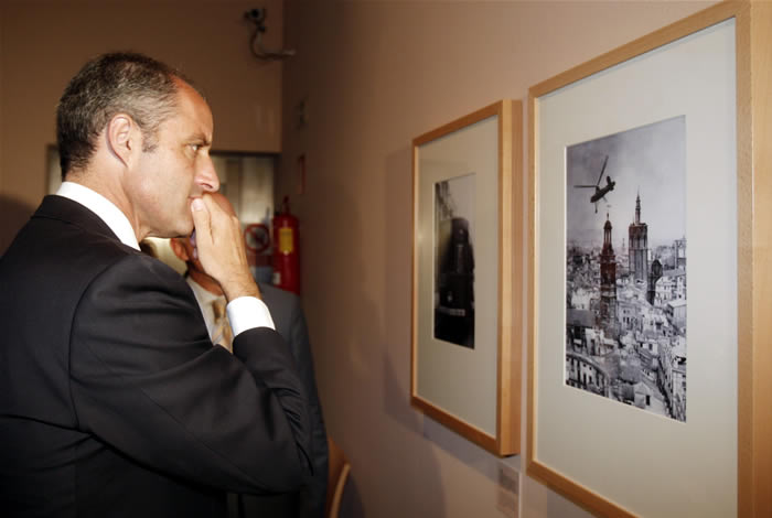 Francisco Camps inaugurá la muestra Valencia 1900-1936, procedente de los fondos de la Colección ABC