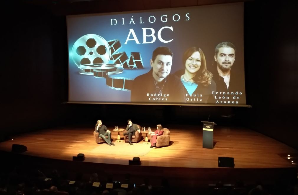 Los Diálogos ABC reúnen a Fernando León de Aranoa, Rodrigo Cortés y Paula Ortiz  para descubrir «Lo que la cámara no ve: la batalla del director»