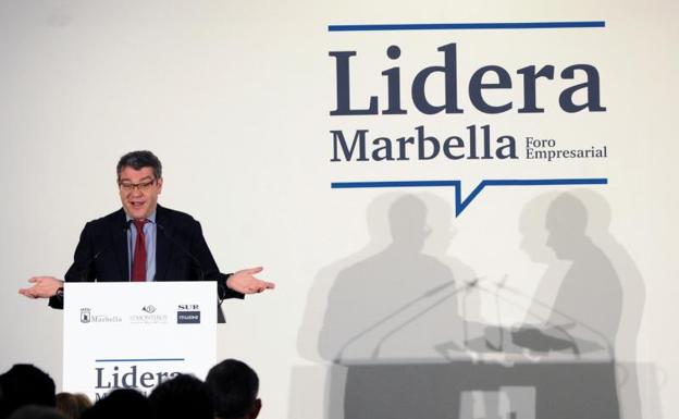 Álvaro Nadal participa en el Foro Empresarial Lidera Marbella de diario Sur