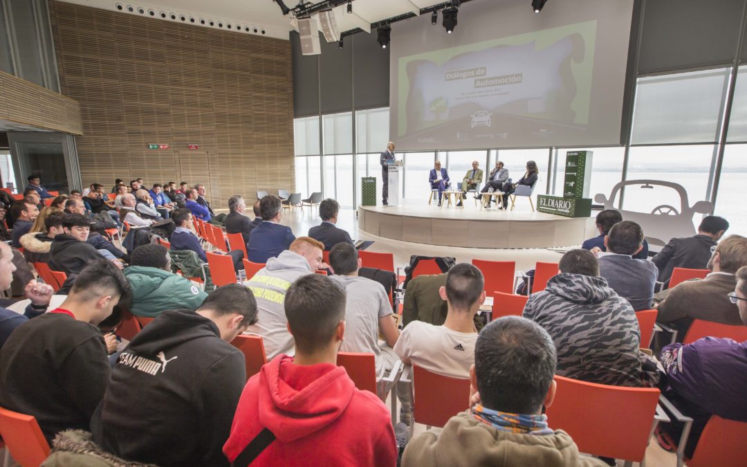 El presente y el futuro de la automoción, a debate en la tercera edición del foro de El Diario Montañés