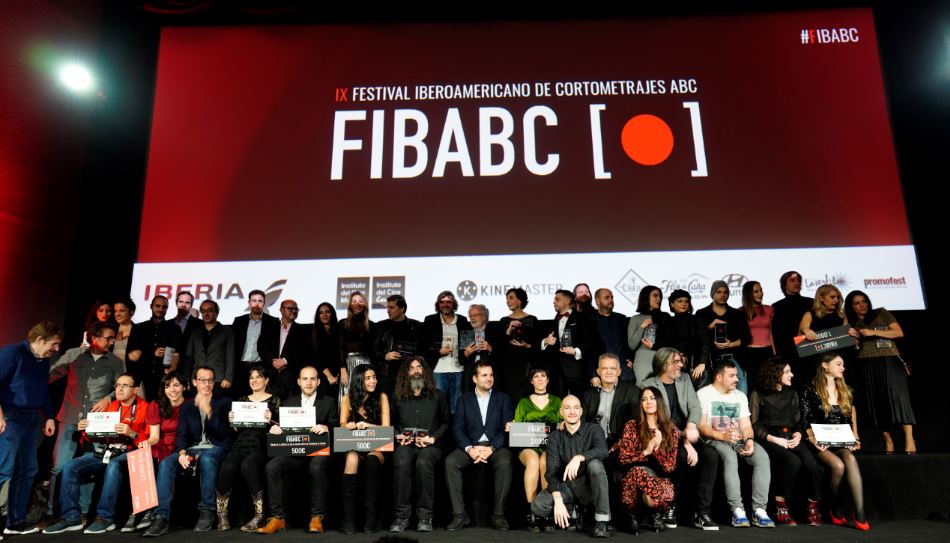 Fernando Colomo y Antonio Resines pusieron en pie al Palacio de la Prensa durante la entrega de los premios FIBABC 2019