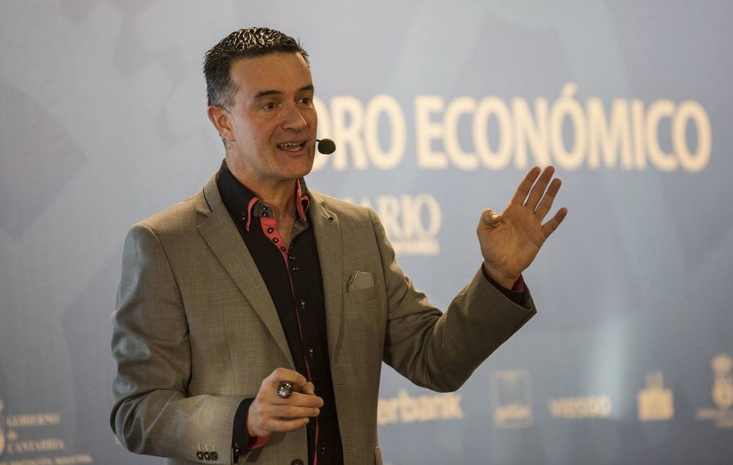 El CEO y fundador de Be Magic, Iñigo Sáenz de Urturi, participa en el Foro Económico de El Diario Montañés